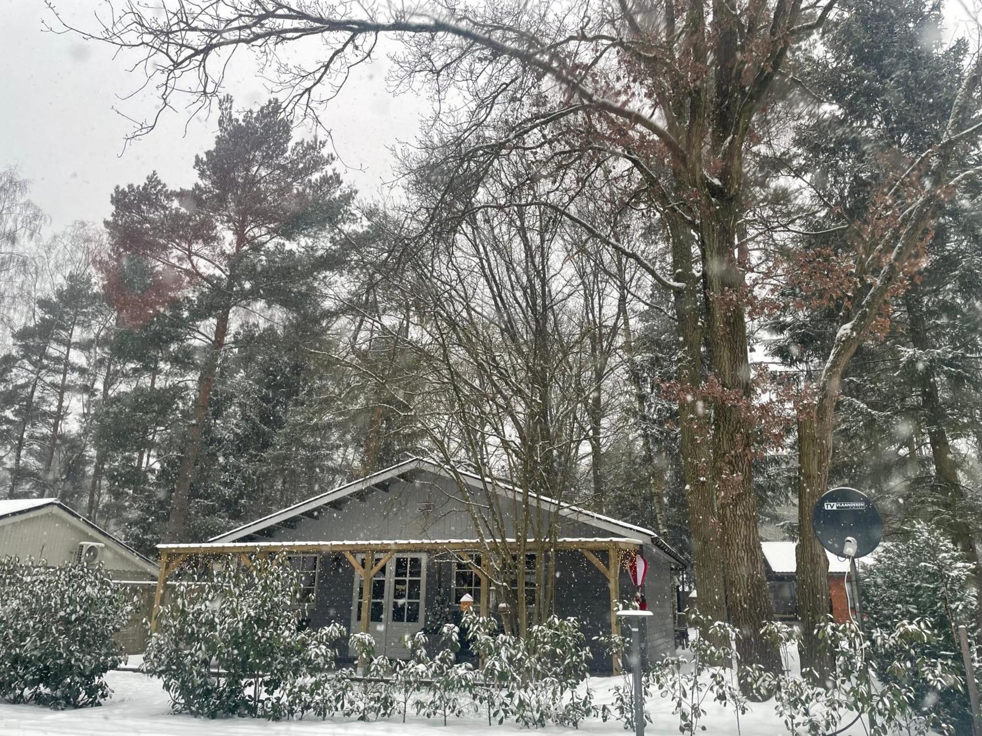 Chalet Sint-Hubertus Du Bois Zutendaal Buitenkant foto